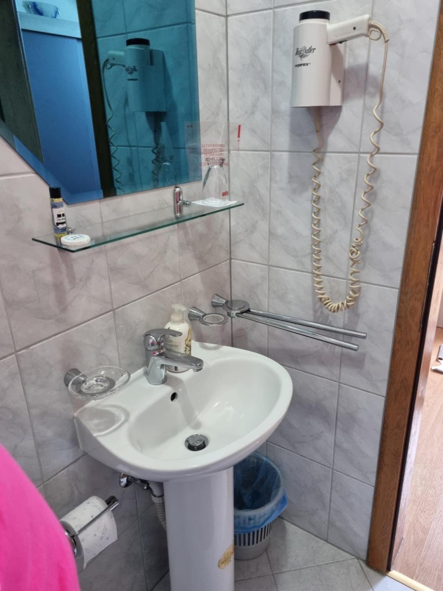 City Bridge Guest House Bihac Ngoại thất bức ảnh